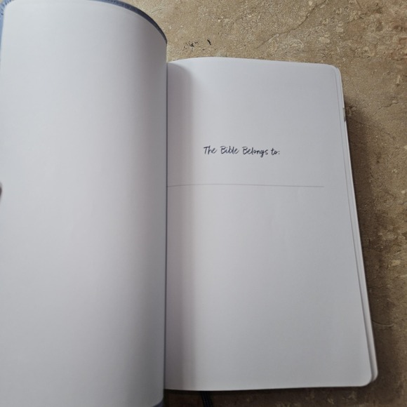 CSB (in)courage Devotional Bible Blue LeatherTouch Holman Women Study Bible - Picture 3 of 9